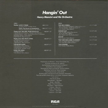 hanginout-b.JPG